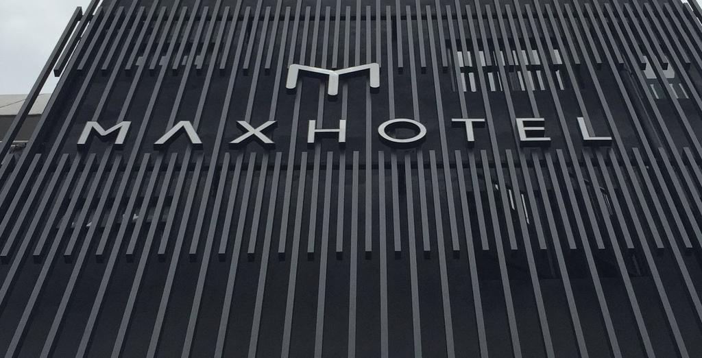 MAX Hotel Subang Jaya Bagian luar foto