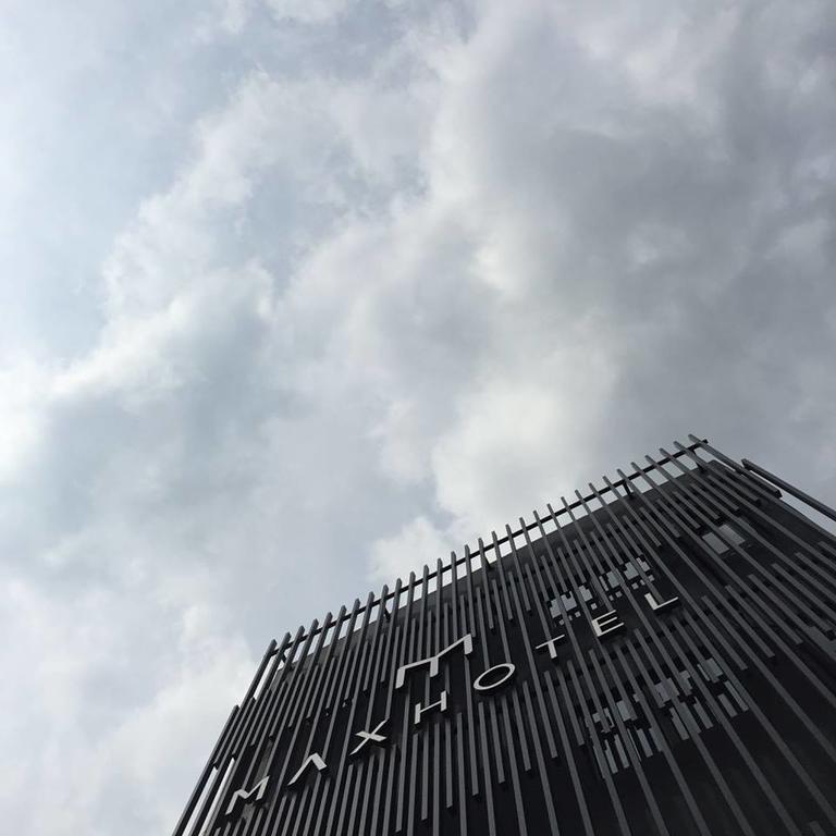 MAX Hotel Subang Jaya Bagian luar foto