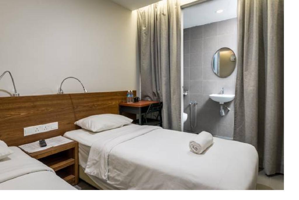 MAX Hotel Subang Jaya Bagian luar foto
